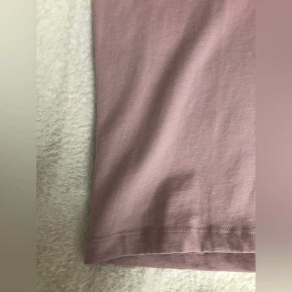 Converse All Star
Loose fit Tee
Color: 66 pink 
Size: Small
NWT - Picture 3 of 4